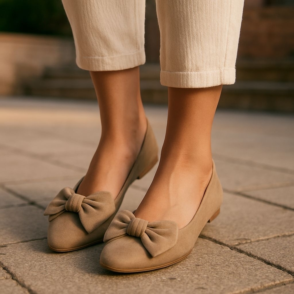 NWT New Directions Callie Cream Bow Flats Size 6